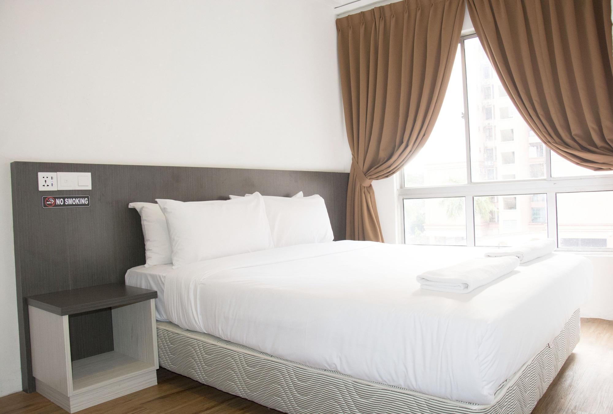 Promenade Service Apartment Kota Kinabalu Exteriör bild