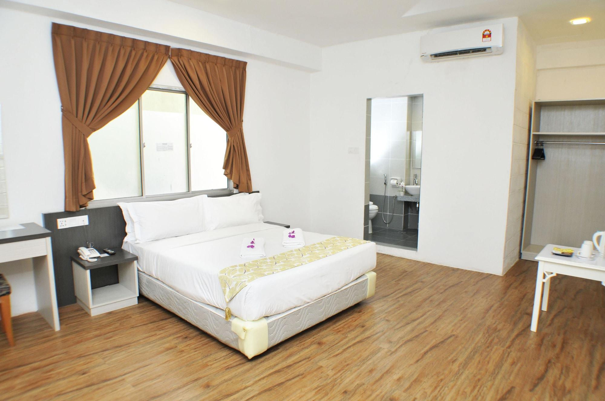 Promenade Service Apartment Kota Kinabalu Exteriör bild