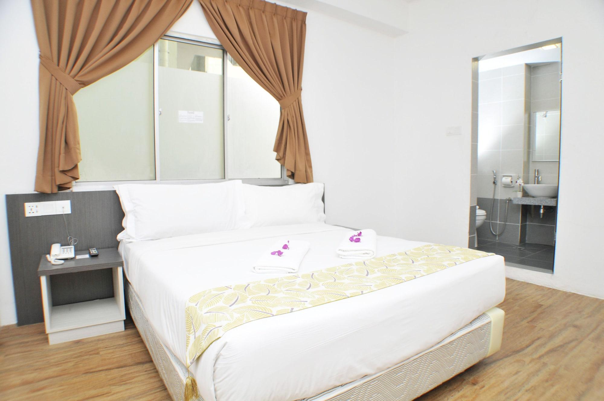 Promenade Service Apartment Kota Kinabalu Exteriör bild