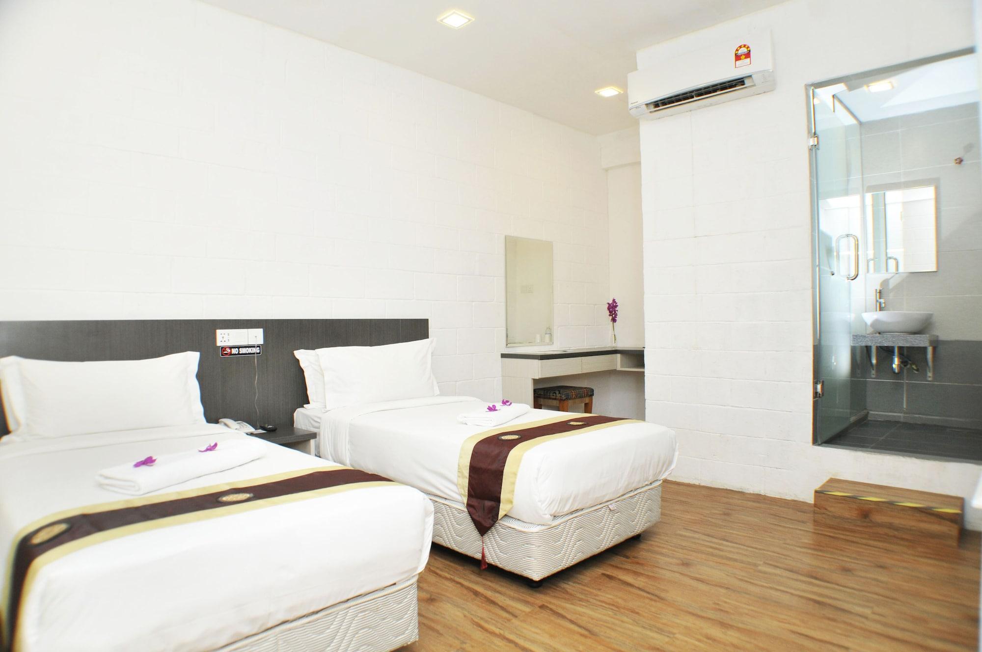 Promenade Service Apartment Kota Kinabalu Exteriör bild
