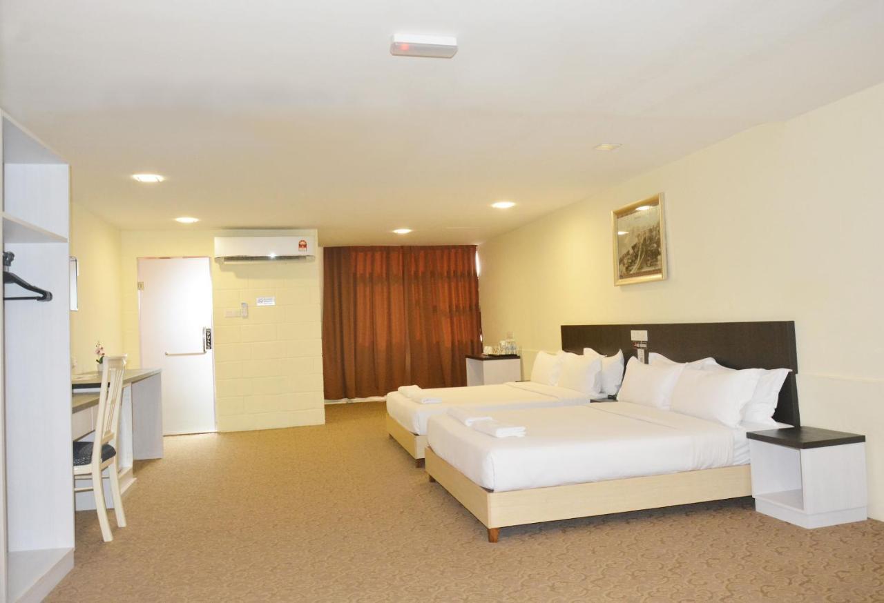 Promenade Service Apartment Kota Kinabalu Exteriör bild
